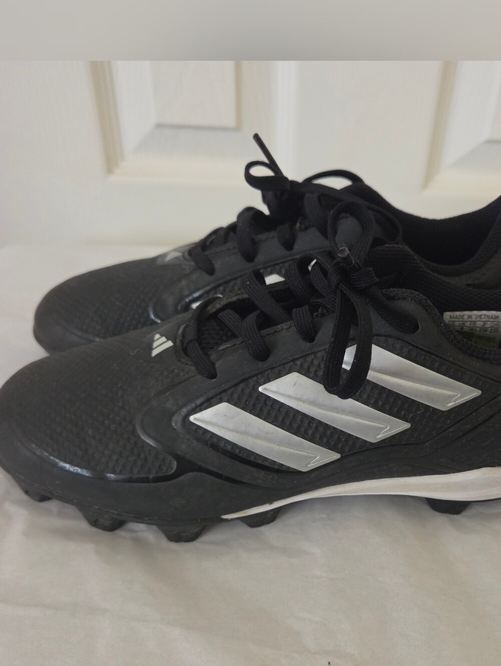 Adidas PureHustle 3 MD Molded Cleats in Core Black/Silver Metallic